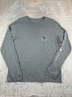 Vineyard Vines Mens L Skiing Whale Long Sleeve Pocket T Shirt Gray Ski Snowflake